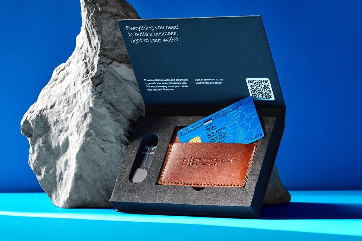 An e-Residency kit containing an ID card, wallet and card reader